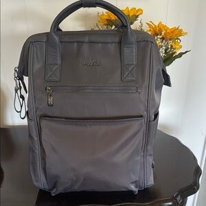 NWOT Baggallini Soho Gray Backpack Travel Laptop